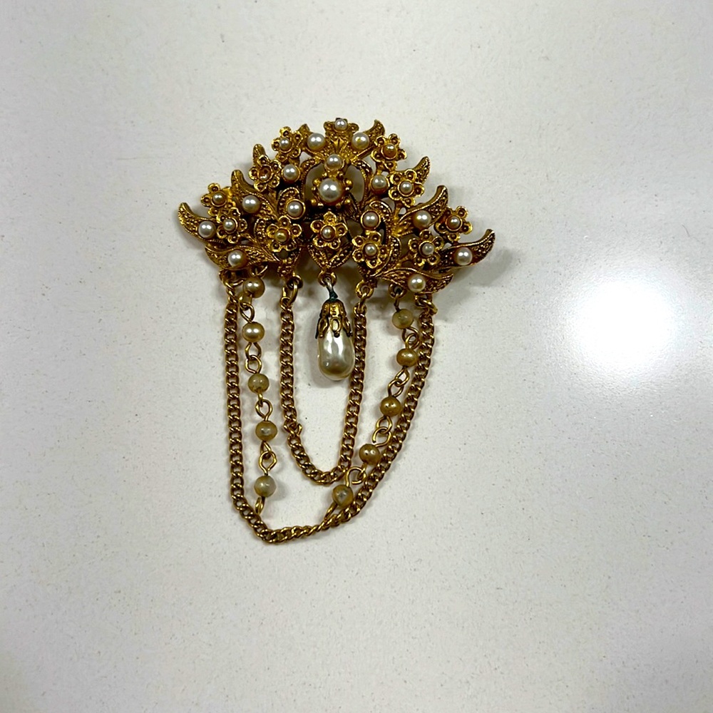 Florenza vintage brooch